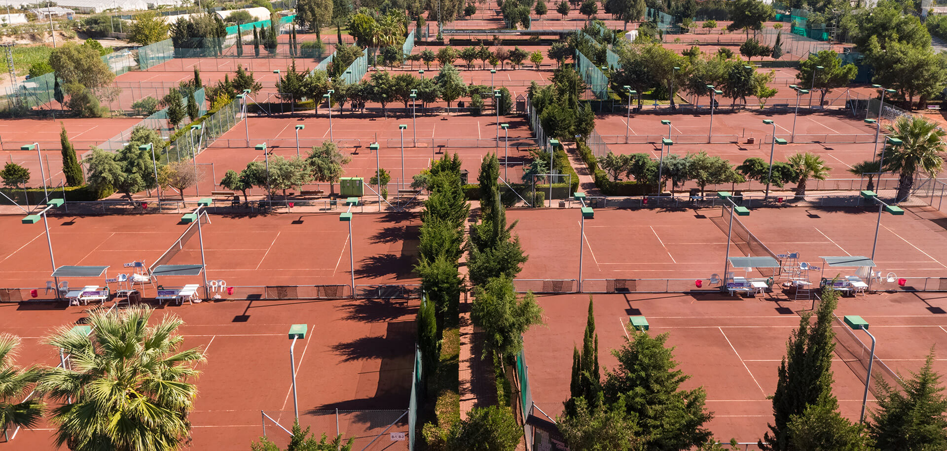 Make the most of your holiday with access to our tennis center which is made up of 61 tennis courts, includes recreational and children's courts, and is host to many national and international tournaments. 